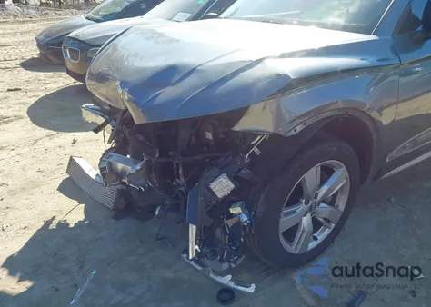 2018 Audi Q5 2.0T Premium/2.0T Tech Premium z USA, uszkodzony, nr VIN WA1ANAFY1J2026552